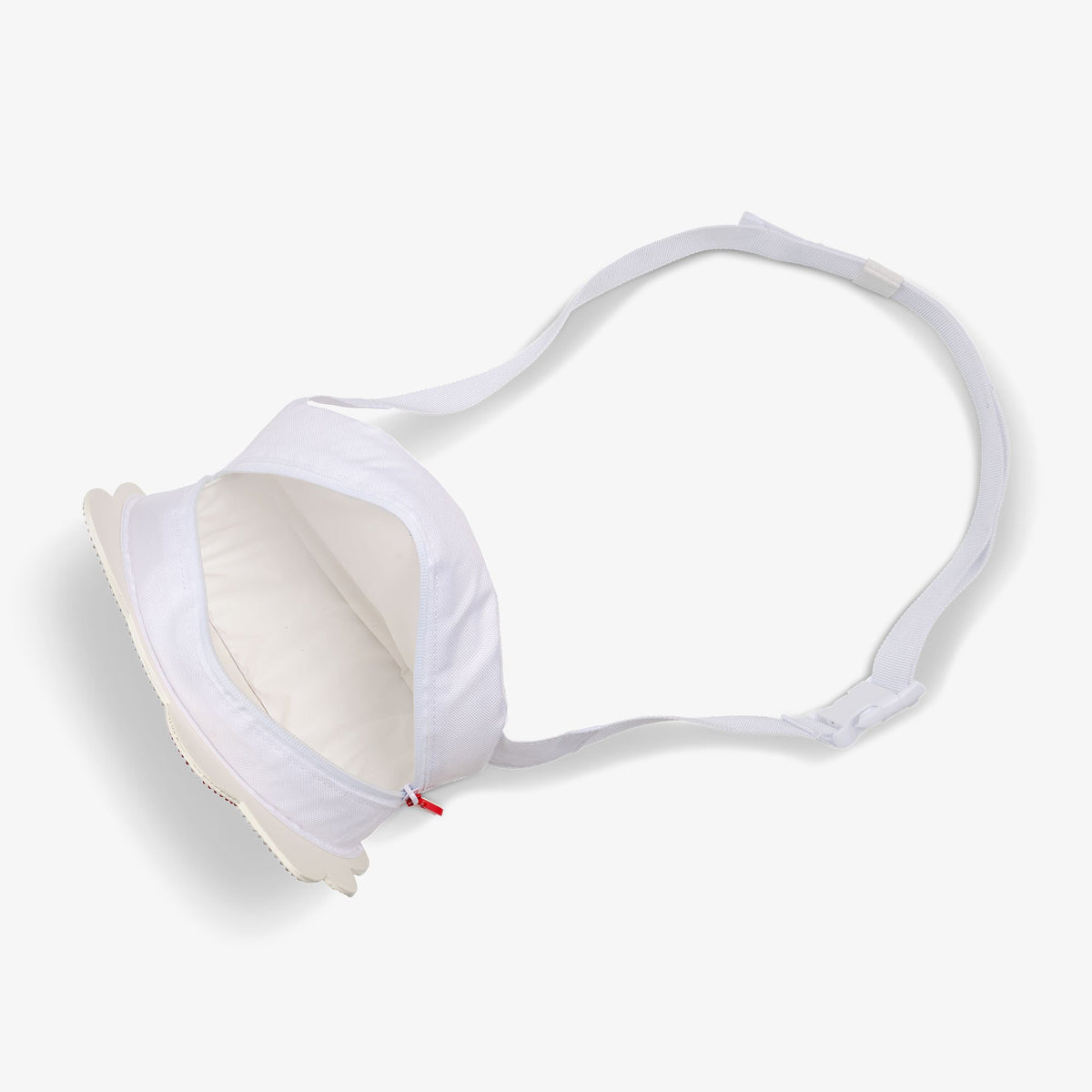 hello-kitty-classic-fanny-pack-m4 00027928-O2_ae2669ba-64a8-48bc-b8c3-bc035c959835.jpg