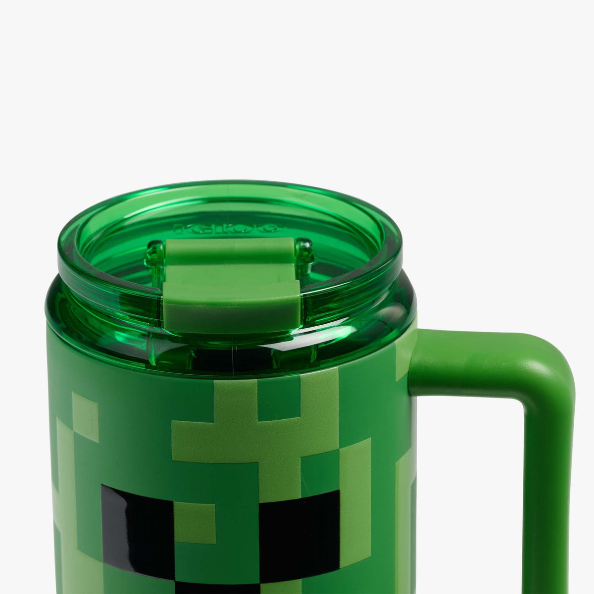 minecraft-creeper-32-oz-travel-mug-e3 00027990-L.jpg