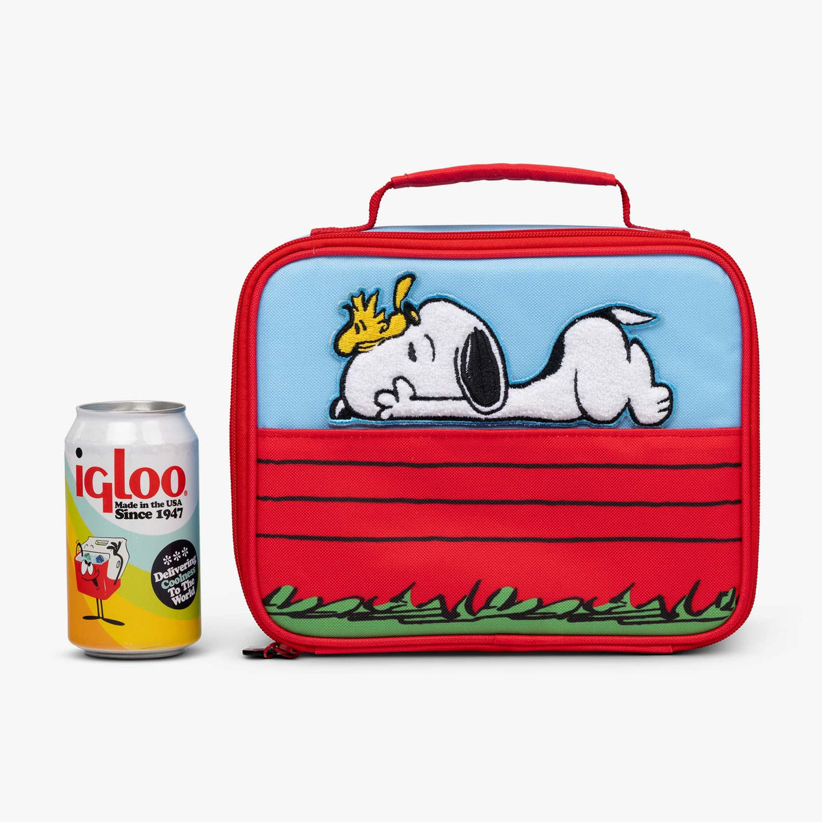 snoopy-s-doghouse-horizontal-lunch-cooler-bag-i8 00028034-P.jpg