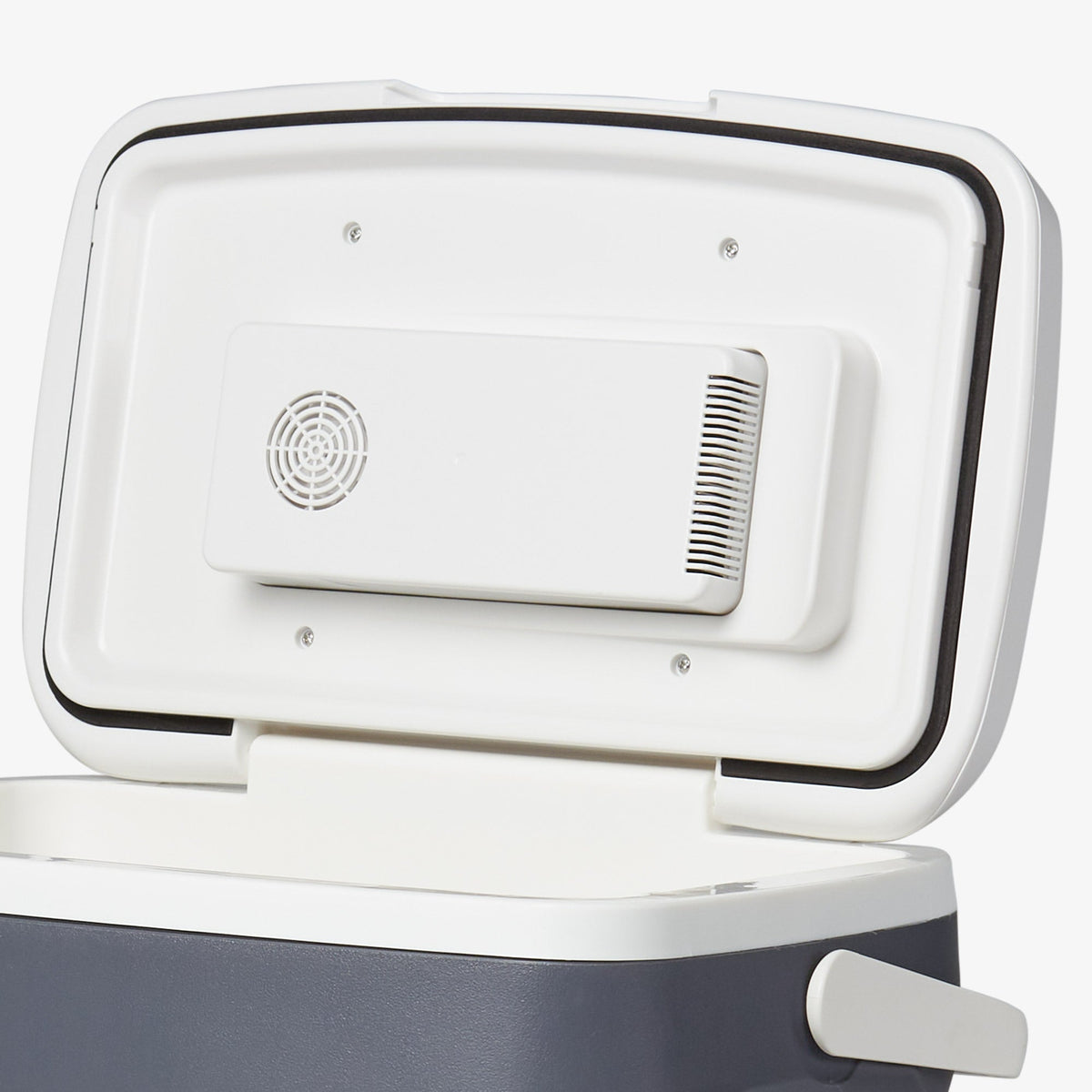 versatemptm-28-qt-portable-electric-cooler-r5 00040390_7.jpg