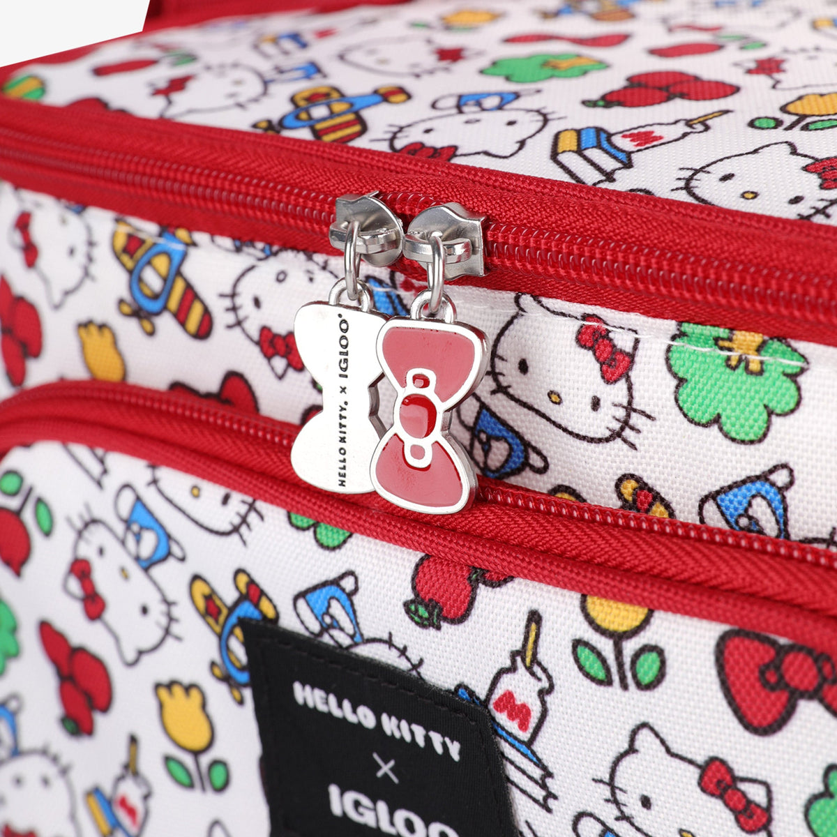 hello-kitty-square-lunch-cooler-bag-r6 00048910-C8.jpg