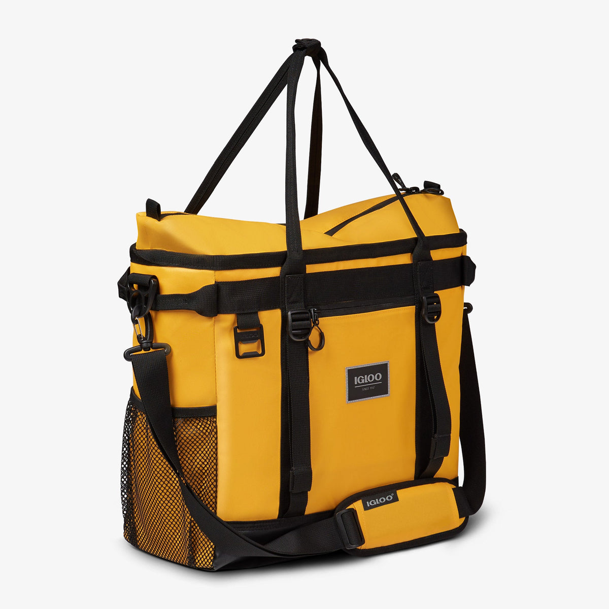 pursuit-30-can-tote-q1 00065993_4.jpg