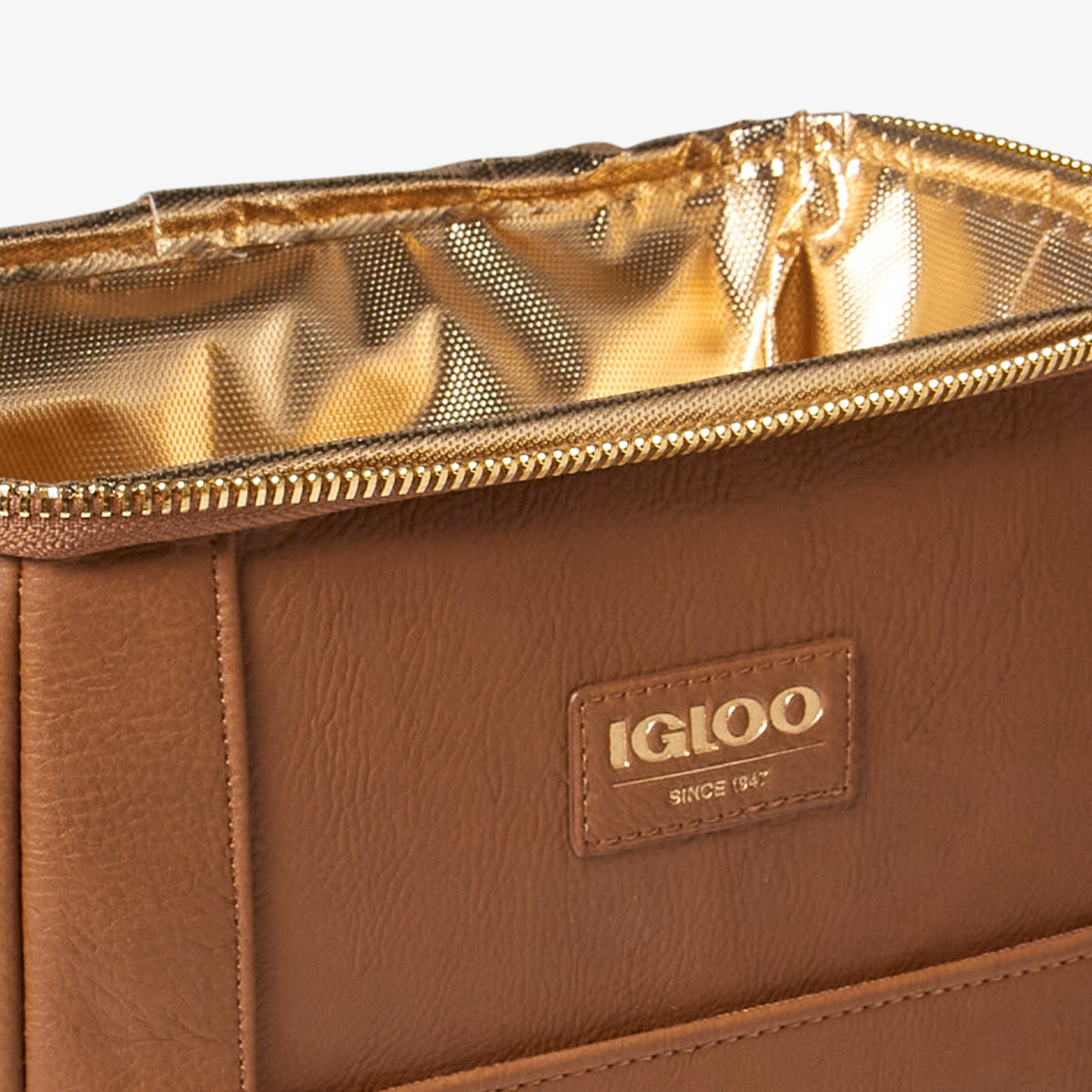 igloo-luxe-mini-convertible-backpack-l3 00066043_D2.jpg