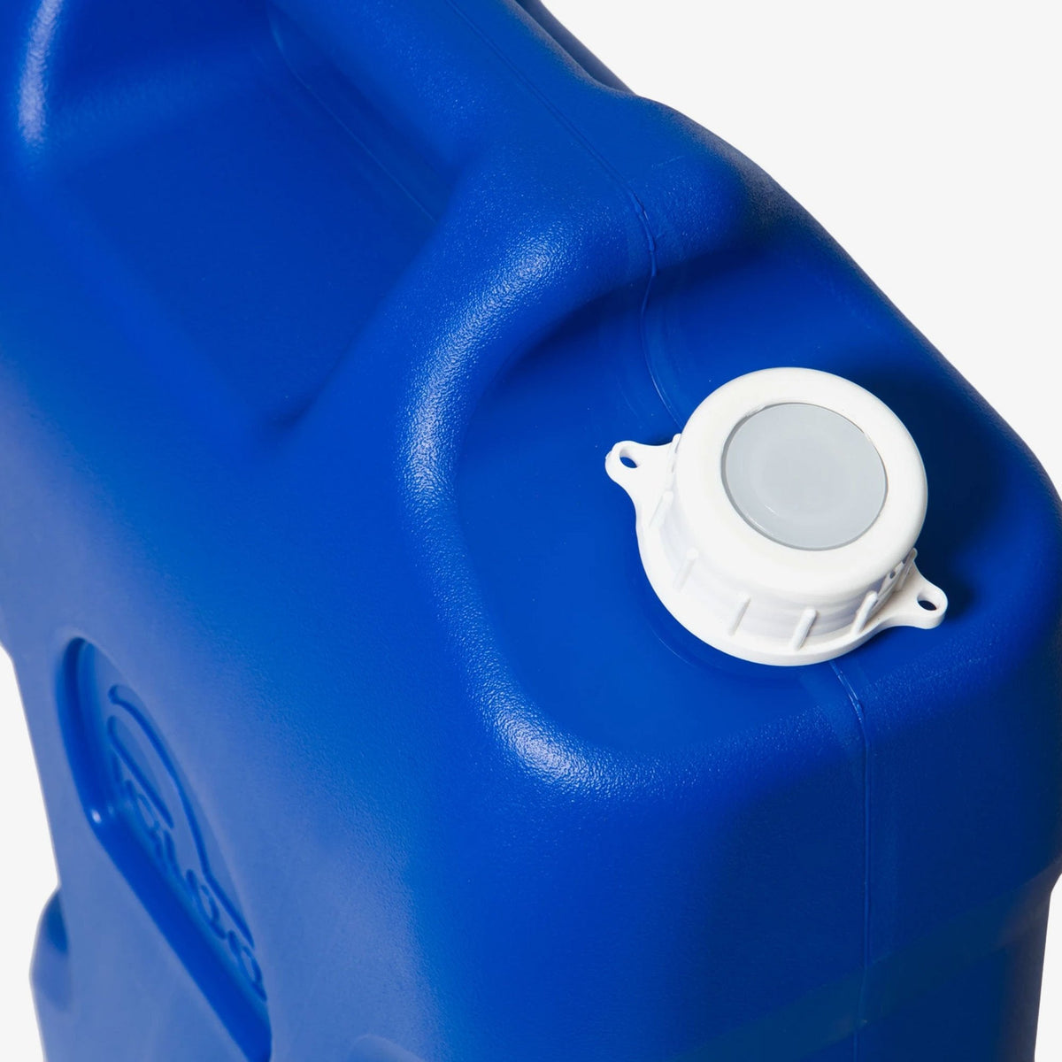 6-gallon-water-container-u6 42154-6-gallon-water-container-ii-majestic-blue-top.jpg